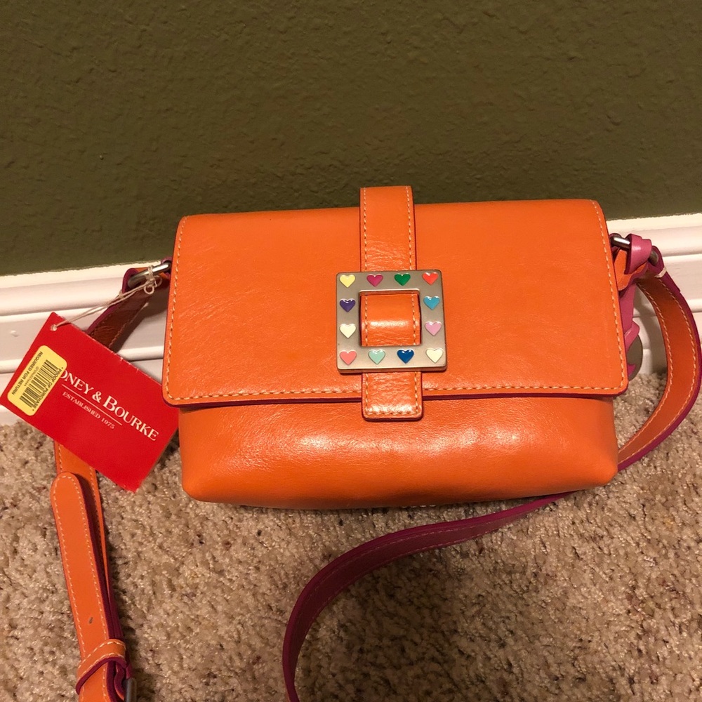 Dooney & Bourke purse